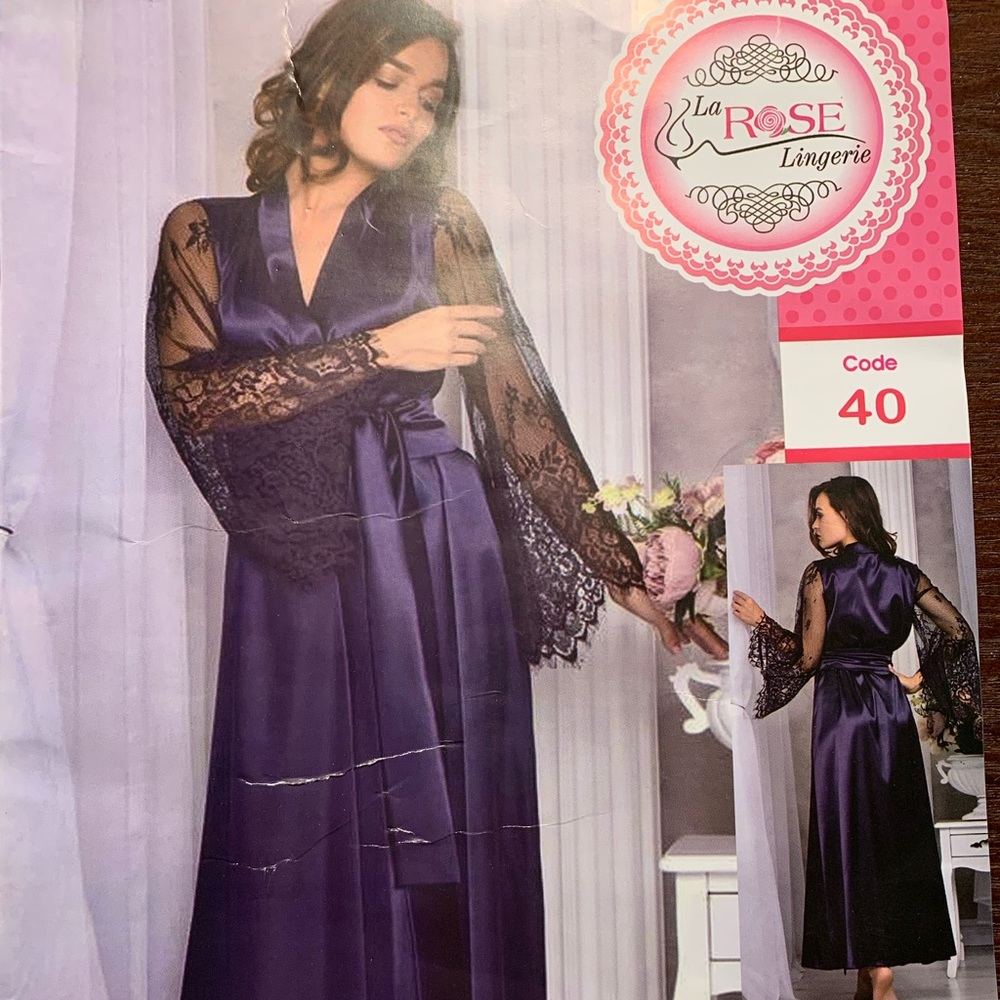 Maxi satin Classy Robe 🔥🔥